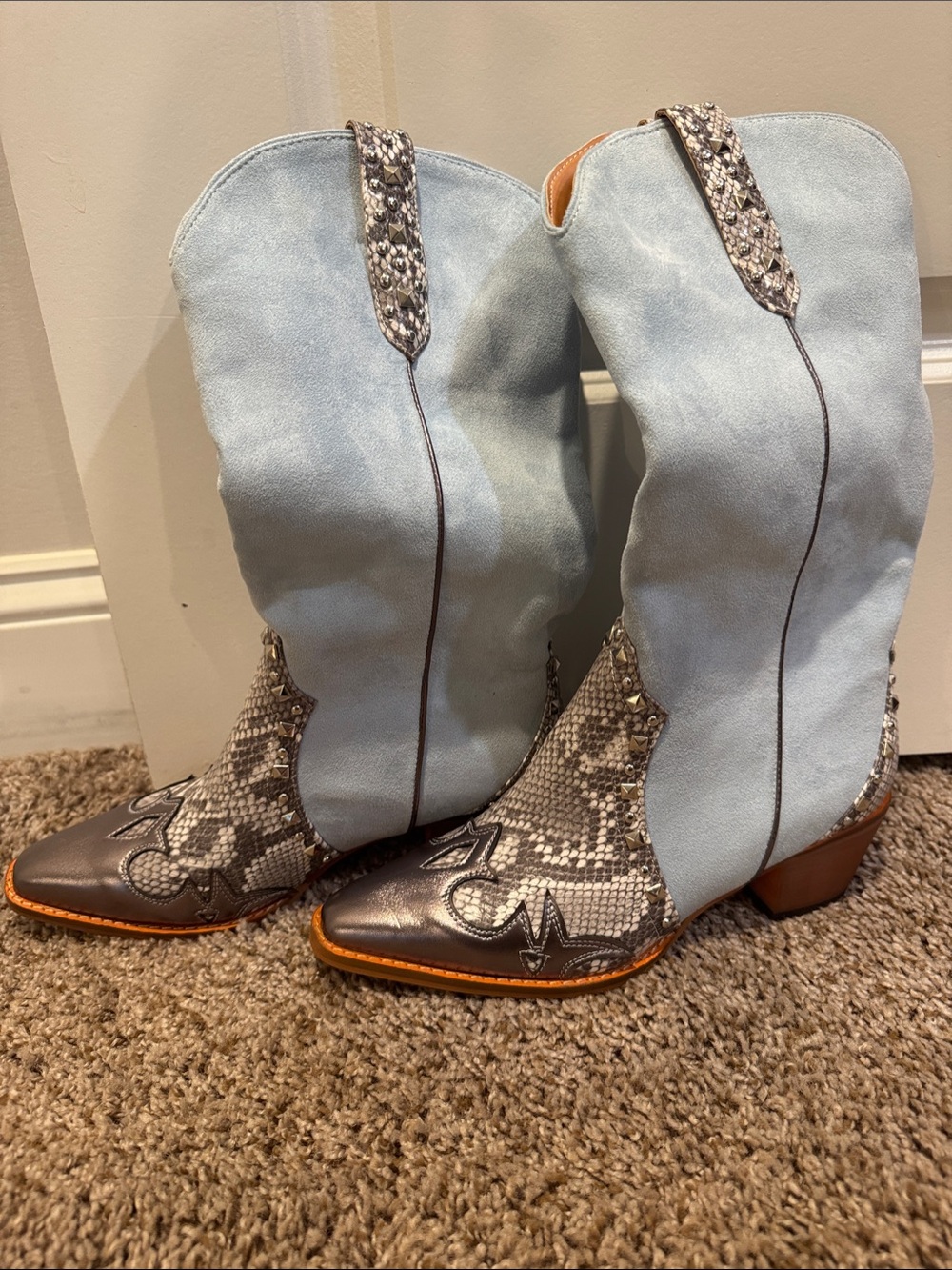 Light Blue Suede & Snakeskin Western Boots never worn